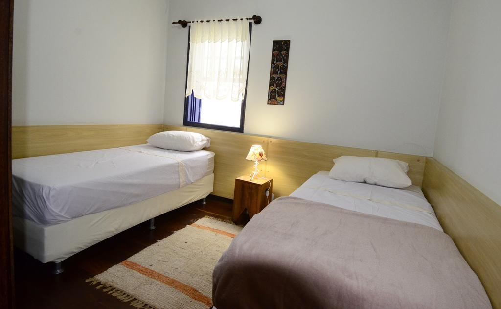 Casa De Hospedagem Dlourdes โอว์โรเปรโต ภายนอก รูปภาพ